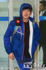 组图：温流李玟雨加盟《丛林的法则》远赴巴西