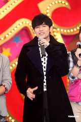 组图：周杰伦玩票心态做主持 祝福大S闪电订婚