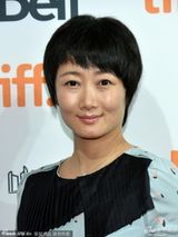 组图：贾樟柯助《天注定》首映 赵涛裙装显恬静