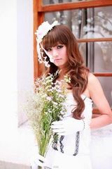 组图：台湾伪娘模特想成女人 写真娇媚如花绽放