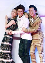 组图：《脱轨时代》首映 张静初不知领证照