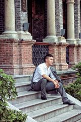 组图：聂远冬日大片品质生活温暖惬意