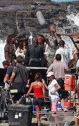 幻灯图集：《加勒比海盗4》热拍 德普携手克鲁兹