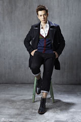 组图：马文龙最新写真 大男孩儿展现熟男魅力