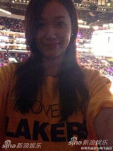 组图：徐静蕾黄立行恋情回顾 低调多次否认婚讯