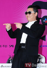 组图：PSY个唱记者会新洗脑神曲出炉