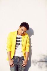 组图：霍政谚最新写真 阳光型男青春无限