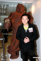 幻灯组图：丁子高情人节陪家人 杨千嬅虎年暂不添丁