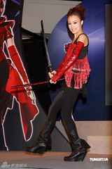 幻灯图集：容祖儿劲装出席游戏展 圣诞迎完美假期