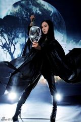 芙蓉姐姐变万圣节女郎 手持镰刀气氛鬼魅(组图)