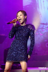 幻灯：彭佳慧七年归来京城首唱会 与齐秦深情对唱