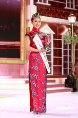 幻灯图集：澳门小姐新鲜出炉 李若滢获双料冠军