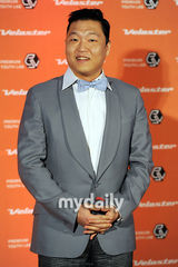 组图：李秉宪等出席汽车发布会 帅男靓女众星闪烁