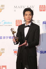 幻灯图集：2009新浪网络盛典 群星闪耀喜气盈盈