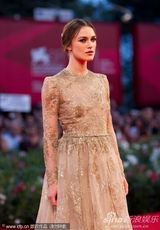 组图：《危险方法》首映 奈特丽复古纱裙清丽亮相