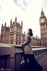组图：小宋佳登《优家画报》 伦敦掠影感触英伦风尚