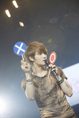 高清组图：金在中个人亚巡落幕 7城市动员8万人