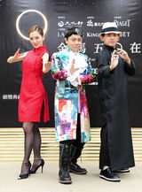 组图：金马主持及表演嘉宾亮相 蔡康永战袍抢眼