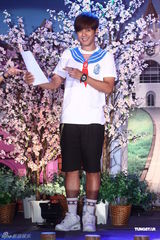 高清组图：罗志祥生日写小诗 邀歌迷制服party庆生