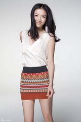 组图：齐溪长腿美女写真清丽迷人