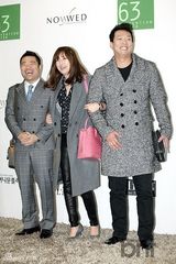 组图：韩谐星尹亨彬大婚徐仁国Solbi等送祝福