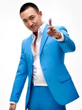 组图：王阳新春写真曝光  宫廷枭雄变身时尚先生