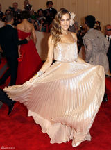 高清组图：纽约大都会庆典 莎拉-杰西卡-帕克亮相