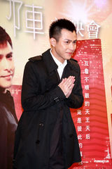 高清组图：范植伟新片首映 潘嘉丽李承铉盛装出席