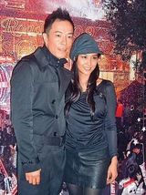 幻灯图：盘点明星坚贞爱情 患难真情相濡以沫