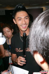 组图：关楚耀个唱邀张学友坐阵 遗撼谭咏麟未到