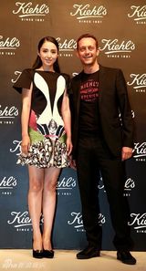 组图：董璇朱泳腾助阵慈善夜 呼吁儿童关爱