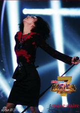 尚雯婕《歌手》另类造型盘点 变时尚女魔头(图)