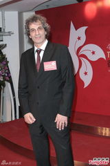 组图：香港土耳其电影节开幕 人海微尘打头阵