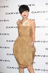 组图：阿Sa(蔡卓妍)徐濠萦出席派对 阿sa呼吁保护艺人权利