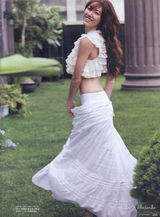 幻灯图集：徐智慧纯白风情 楚楚动人似出水芙蓉