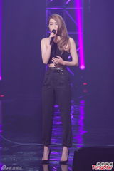 四大唱片歌手亮相TVB 连诗雅长裙飘飘欲仙