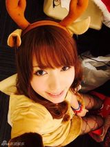 组图：波多野结衣嘟嘴卖萌 身穿性感吊带狂自拍