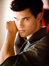 组图：《暮光之城：破晓(上)》最新剧照公布