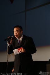 组图：东京电影节陈凯歌颁发最佳艺术贡献奖