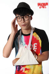 组图：快男成都十强出炉 民族风格选手涌现