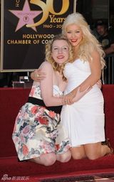 高清组图：克里斯蒂娜-阿奎莱拉留名洛杉矶星光大道