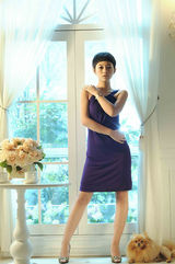 高清图：小范冰冰杨慧娇酷暑献清凉 代言高档别墅