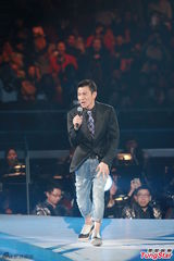 组图：刘德华七分裤被侃拮据 告白称生活幸福