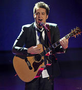 幻灯图：第九季《美偶》6进5 惊喜连连的仙妮亚周