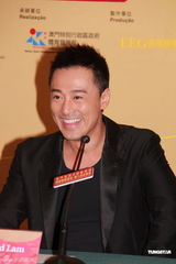 组图：容祖儿林峰出席记者会 期待共同热舞演出