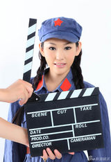 组图：徐黛妮红军系列写真 青涩可爱气质淳朴