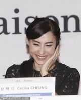 组图：章子怡张柏芝《危险关系》发布会上表情丰富