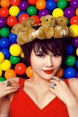 组图：徐冬冬圣诞写真 打造浓郁节日气氛