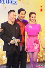 组图：张国立对蔡依林自称“叔叔” 谈春晚保密