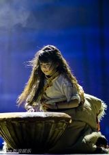 组图：15岁小彩旗可爱私照曝光 也玩浓妆非主流